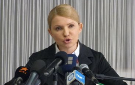 Тимошенко заявила, что Надежда Савченко сама попросила внести ее в предвыборный список партии