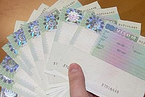 Шенгенские визы для россиян станут биометрическими