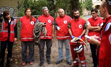 Красный Крест приостановил свою деятельность в Украине