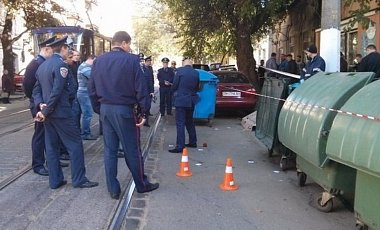 В Одессе в мусорном баке нашли расчлененный труп женщины