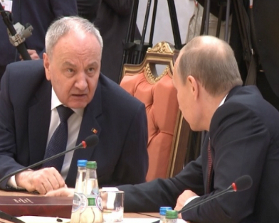 Президент Молдовы чуть не подрался с Путиным на саммите в Минске - СМИ