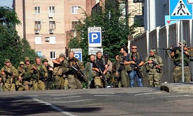Боевики Безлера напали на "предвыборный штаб" Захарченко - ИС