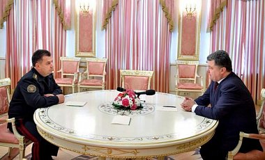 Порошенко предложил назначить Полторака министром обороны
