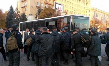 В Харькове солдаты-срочники потребовали демобилизации