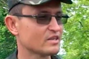 Террористы атаковали колонну украинской техники под Мариуполем Террористы атаковали колонну украинской техники под Мариуполем