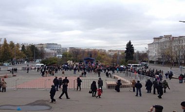 В Москве митинг за признание "Новороссии" собрал 200 человек