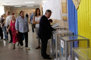 В Харьковской обл. МВД расследует 11 уголовных дел по нарушениям избирательного процесса