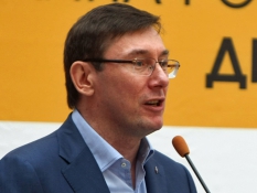 Рада еще может позволить голосовать бойцам АТО - Луценко