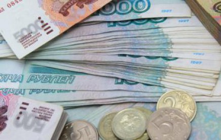 Рубль устанавливает рекорды по падению
