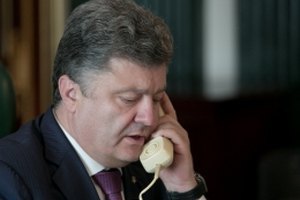 Порошенко провел телефонный разговор с Путиным, Меркель и Олландом
