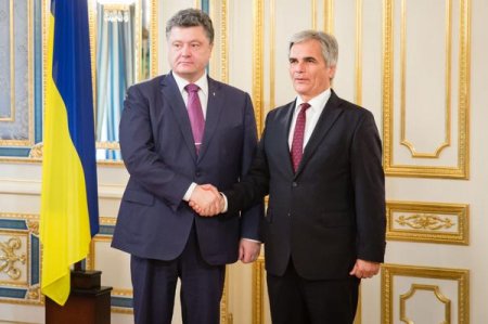Порошенко призвал Австрию содействовать расследованию преступлений экс-чиновников Украины
