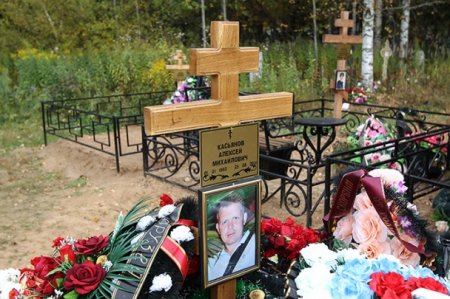 На кладбище в Костроме нашли свежие могилы десантников РФ, воевавших в Донбассе