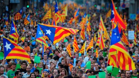 В Каталонии создали комиссию для проведения референдума о независимости