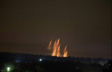 Фотофакт: ночной обстрел аэропорта Донецка термитной смесью