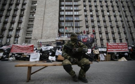 Боевик из «ЛНР»: Российские военные нас считают местным быдлом