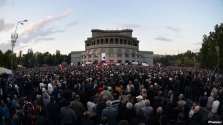 В Армении начались массовые протесты против Евразийского экономического союза
