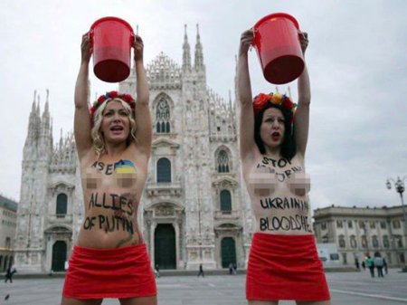 Femen против Путина в Италии