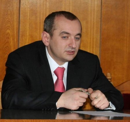 Матиос заявляет о трех случаях убийств террористами сотрудников прокуратуры на Донбассе