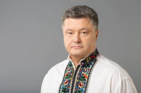 Порошенко спел Гимн Украины в Днепропетровске. Видео