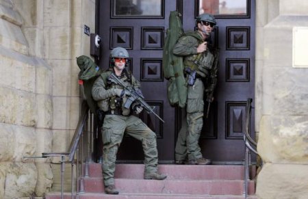 МИД: В здании парламента Канады во время нападения были украинские студенты, но они не пострадали