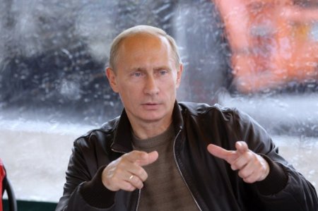 Путин отказывается нюхать клопов и говорит об алкоголизме
