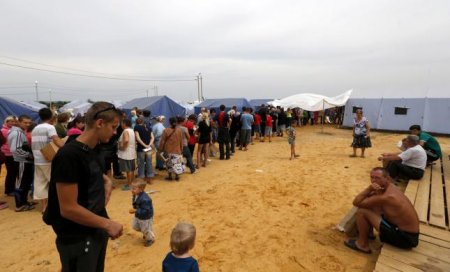 Германия смягчила ограничения для беженцев