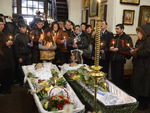 В Донецке прощались с погибшими детьми (фото) 