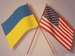 Украинская диаспора США передала подразделениям МВД одежду и снаряжение на полмиллиона гривен