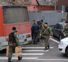 В Днепропетровске прошла ротация правоохранителей, которые направятся на восток Украины