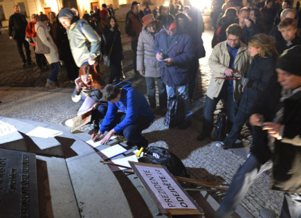 Студенты Чешского технического университета вышли на протест против политики Милоша Земана. Фото