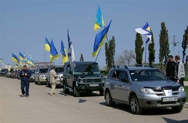 Участники "Автомайдана" заявляют о провокациях в День Достоинства Участники "Автомайдана" заявляют о провокациях в День Достоинства
