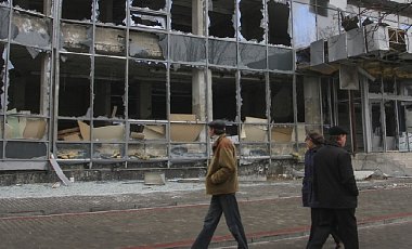 Донецк под артобстрелами: пожары, разрушения, отсутствие воды...
