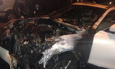 Неизвестные сожгли автомобиль пресс-секретаря Кличко