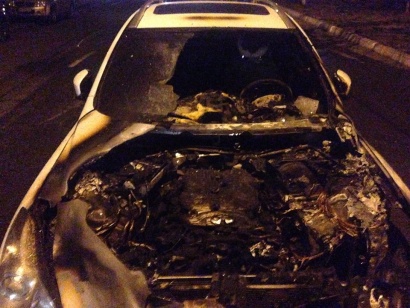 Прокуратура столицы расследует умышленый поджог автомобиля пресс-секретаря мэра Киева