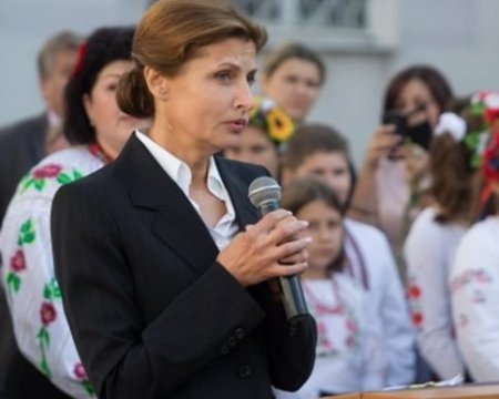 Первая леди Украины извинилась  за свой украинский язык