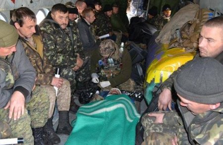 18 раненых военных эвакуировали из зоны АТО. Фото. Видео 18 раненых военных эвакуировали из зоны АТО. Фото. Видео