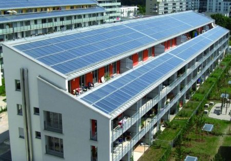 Полтавские многоэтажки планируют перевести на солнечные накопители