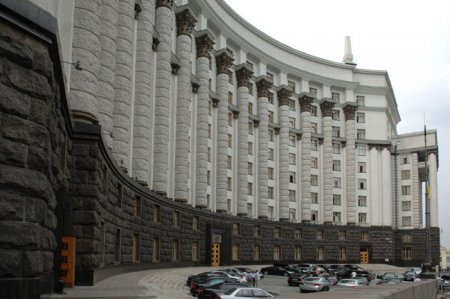 Сегодня в Кабмине утвердили временный порядок финансирования бюджетных учреждений и осуществления социальных выплат в Донецкой и Луганской областях