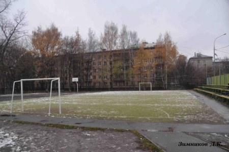 В Донецке во время обстрелов на школьном стадионе погибло двое детей 
