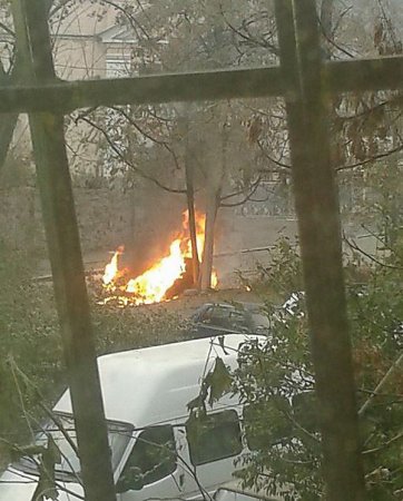 В Днепропетровске взорвали машину депутата от Блока Петра Порошенко В Днепропетровске взорвали машину депутата от Блока Петра Порошенко