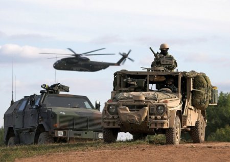 НАТО проведет учения у границ России