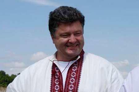 Петр Порошенко поздравил украинцев с Днем украинской письменности и языка