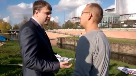 Замгубернатора Сумщины Андрей Крамченко и "ДНР-овец". Без коментариев. Видео Замгубернатора Сумщины Андрей Крамченко и "ДНР-овец". Без коментариев. Видео