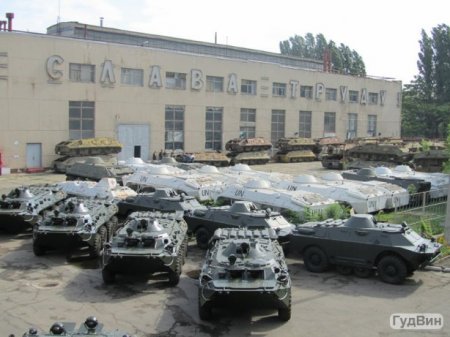 Должностные лица Николаевского бронетанкового завода разворовали запчасти к БТРам на сумму почти в 130 тысяч гривен