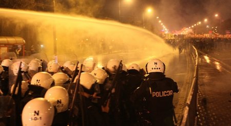 Празднование Дня независимости в Польше вылилось в массовые беспорядки Празднование Дня независимости в Польше вылилось в массовые беспорядки