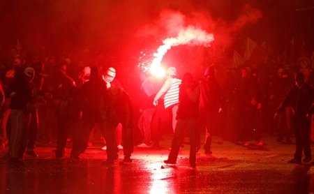 Празднование Дня независимости в Польше вылилось в массовые беспорядки Празднование Дня независимости в Польше вылилось в массовые беспорядки