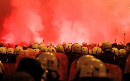 Празднование Дня независимости в Польше вылилось в массовые беспорядки Празднование Дня независимости в Польше вылилось в массовые беспорядки