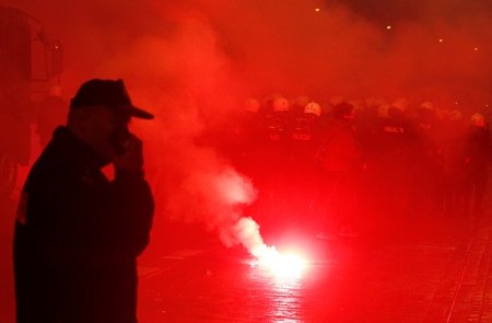 Празднование Дня независимости в Польше вылилось в массовые беспорядки Празднование Дня независимости в Польше вылилось в массовые беспорядки