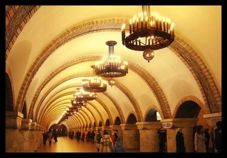 В Киеве зминирована станция метро "Золотые ворота"