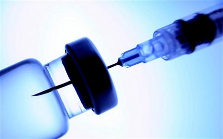 Минздрав не исключает закупку вакцин в России